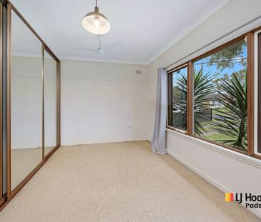 Spacious & Family-Ready 3 Bedroom Home - Photo 1