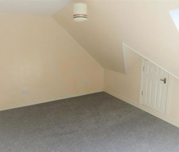 4 bedroom flat to rent - Photo 5