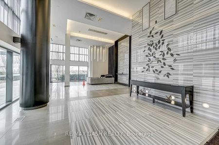 For Lease - 55 Oneida Crescent Unit# 711, Richmond Hill, Ontario - Photo 2