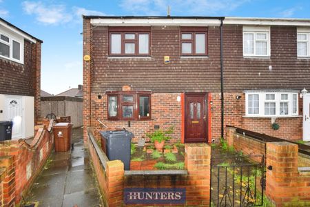 3 bedroom House To Let Total Size: 937 SQ FT - Photo 3