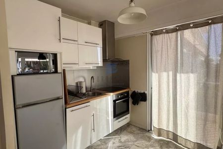 3 PIECES LUMINEUX VUE MER SAINT LAURENT DU VAR - Photo 3