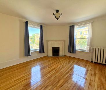 Affordable Apartments for Rent at Elgin and McLeod - Photo 2