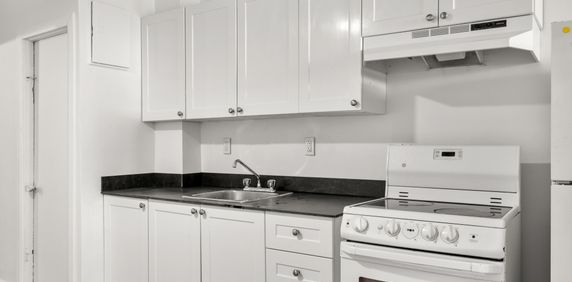 Studio - Ontario #8 - Photo 2