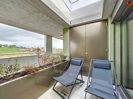 3 ½ ROOMS LUMINOUS – On the attic! - Photo 3