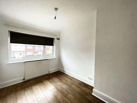 Round Road, Birmingham, B24 - Photo 3