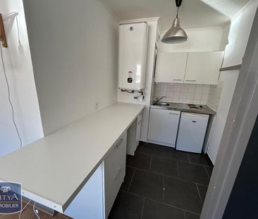 Location Appartement 1 pièce 31m² LILLE 59000 - Photo 3