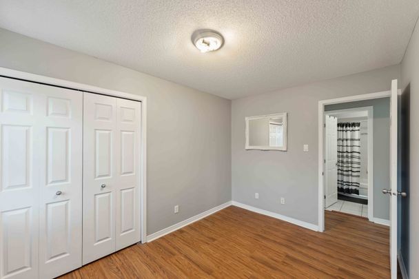 For Lease - 230 Monterey Drive, South of Baseline to Knoxdale, Ontario - Photo 1