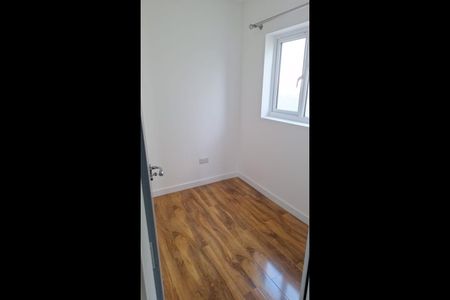 3 Bed Flat, Cypress Road, HA3 - Photo 3