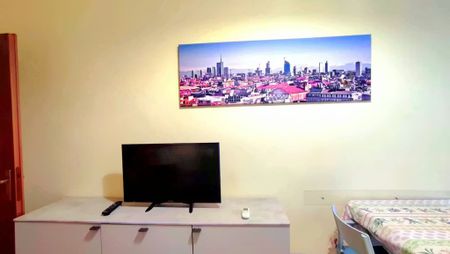 Via Tavazzano, Milan, Lombardy 20155 - Photo 2