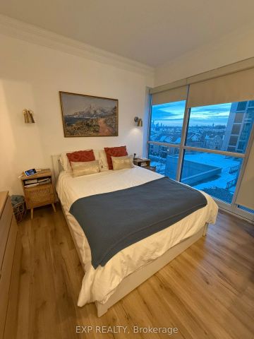 35 Brian Peck Crescent #501 - Photo 4