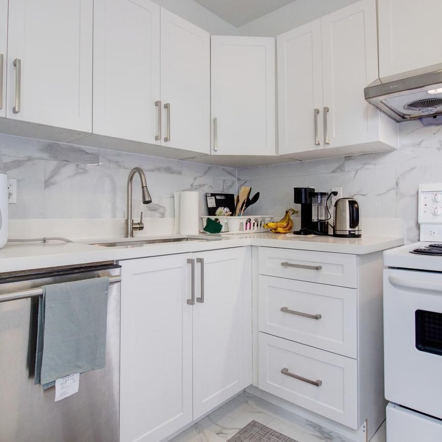 For Lease - 49 Wentworth #Upper Street, Hamilton, Ontario - Photo 1