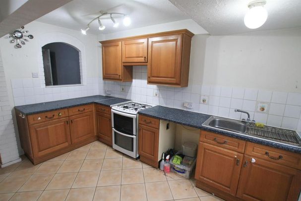 2 bedroom terraced house to rent - Photo 1