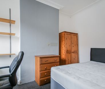 15 Luton Road - Photo 4