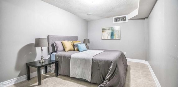 For Lease - 11 Carisbrooke Square Unit# Bsmt, Toronto, Ontario - Photo 2