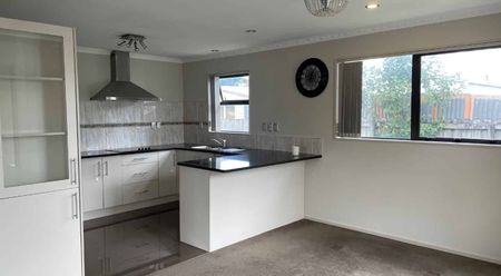 Manurewa, 4 bedrooms - Photo 3
