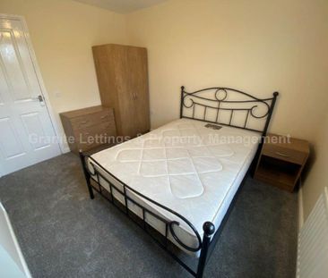 4 bedroom townhouse to rent - Photo 4