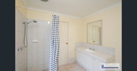 Spacious family home - Photo 2