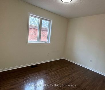 For Lease - 1255 Blencowe Crescent, Newmarket, Ontario - Photo 2