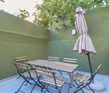 Rooms for rent in 6-bedroom apartment in Santa Cruz - Photo 5