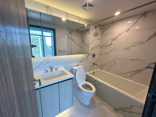 For Lease - 1 Concord Cityplace Way Unit# 2203, Toronto, Ontario - Photo 1