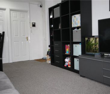 Guildford Road, Lightwater, Surrey, GU18 5SD - Photo 1