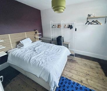 3 bedroom terraced house to rent - Photo 3