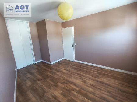 Location Appartement 3 pièces 67m² BEAUVAIS 60000 - Photo 2