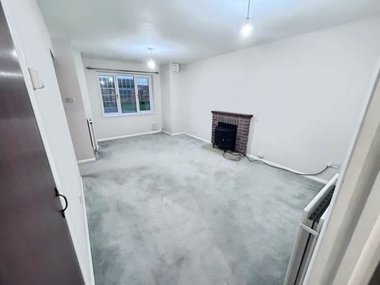 2 bedroom House To Let - Photo 1