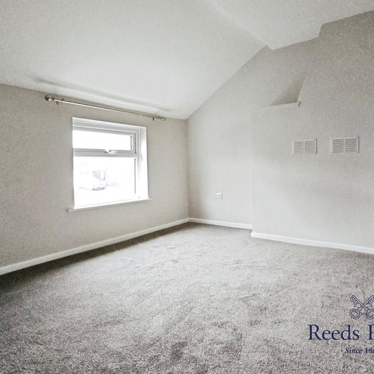 3 bedroom end of terrace house to rent - Photo 1