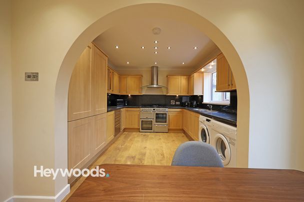 1 bed house of multiple occupation to rent in Hilton Road, Stoke-on-Trent, Staffordshire - Photo 1