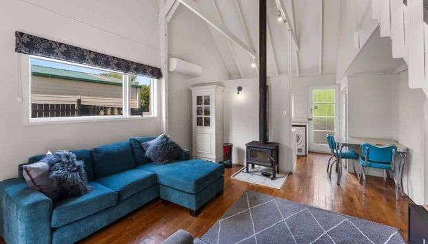 7 Annabell Grove, Haywards - Photo 1