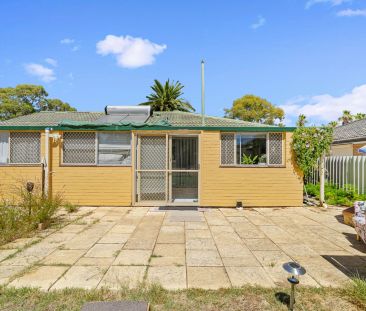 Central Mandurah Living - Freshly Updated Home Close to Foreshore &... - Photo 5