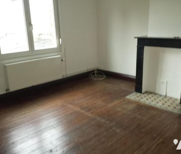 Location maison de ville à Cambrai en parfait état - Photo 1