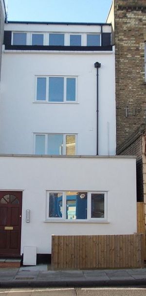1 bedroom flat to rent - Photo 2
