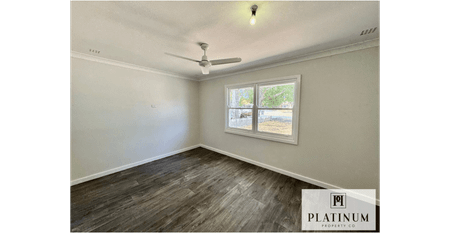 Spacious 3-Bedroom Family Home in Withers - Photo 3