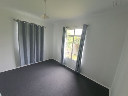 WELL-LOCATED CHADSTONE HOME FOR RENT - Photo 3