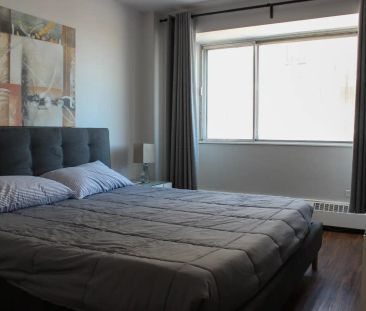 3463 Rue Ste Famille — Studio + - Photo 3