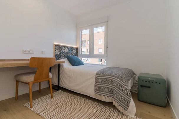 Calle de la Isla de Ons, Madrid, Community of Madrid 28035 - Photo 1