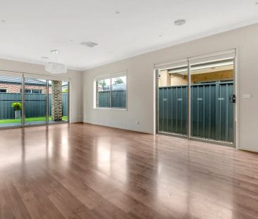 “Peacefully located in the popular estate of Aston” - Photo 5