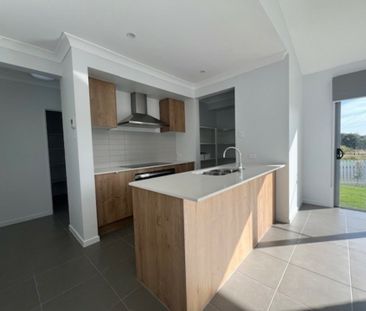 Modern Family Home in Peaceful Cumbalum Location - Photo 6