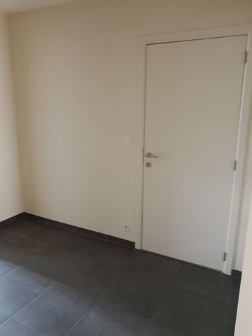 Appartement te huur - Foto 2