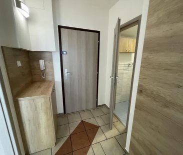 Pronájem rekonstruovaného bytu , Česká Lípa, ul. Hradecká, DV, 2+kk... - Photo 5