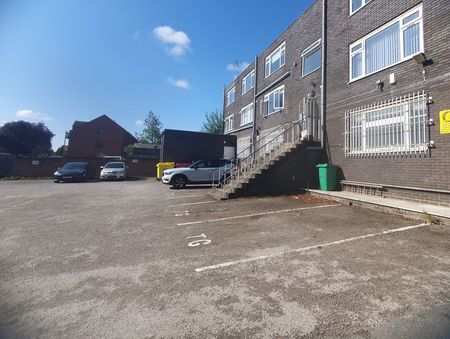 Haydon House, Studley Warwickshire. - Photo 5