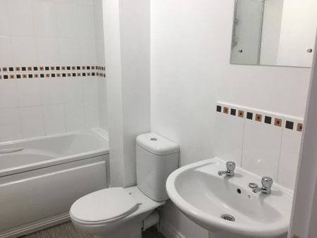 2 bedroom semi-detached house to rent - Photo 3