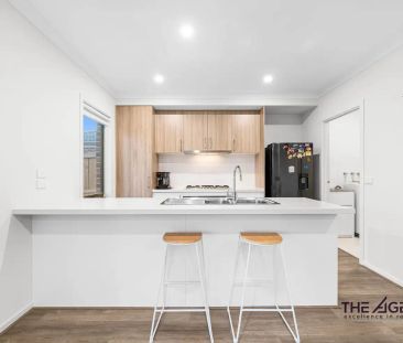 “Stunning Family Home with Modern Comforts in a Prime Location!” - Photo 3