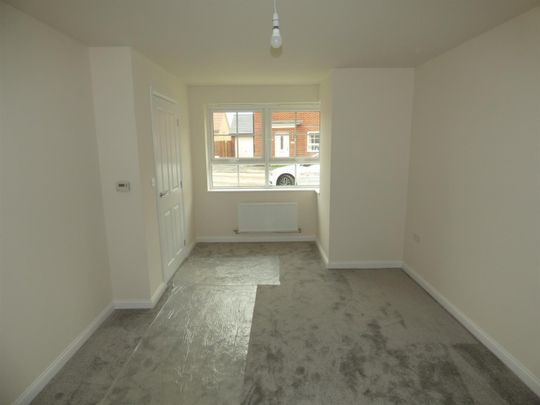 3 bed detached house to rent in Ascot Drive, North Gosforth - Photo 1