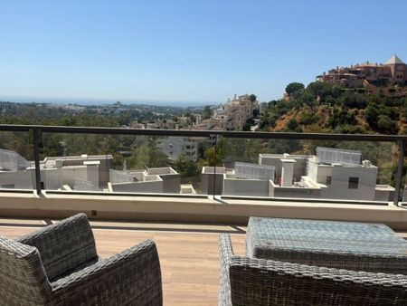3 room luxury Apartment for rent in Marbella, Spain - Photo 3