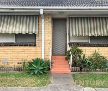Easy-Care Home with Everyday Comfort - Photo 1