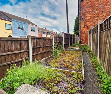 3 bedroom terraced house to rent - Photo 6