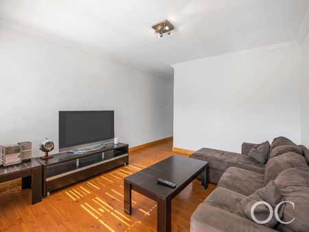 Charming, Modern Living in a Prestigious Unley Setting - Photo 2